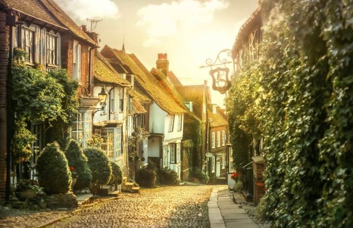 spellbound travels quirky places to stay in Kent